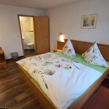 Muehldorfer Hof بيت ضيافة التوتينغ