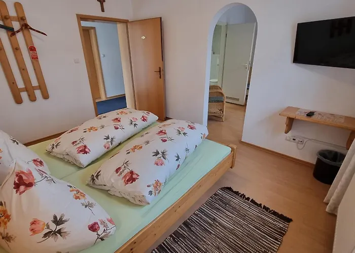 Muehldorfer Hof בית הארחה 3*
