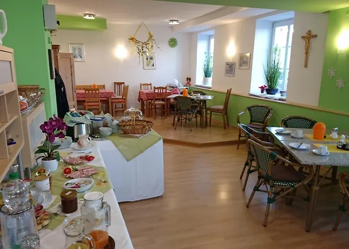 Muehldorfer Hof בית הארחה 3*